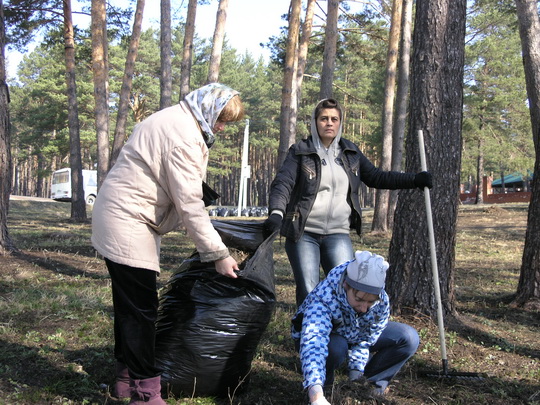 В преддверии Пасхи сотрудники ОАО «ПО Водоканал» вышли на традиционный субботник
