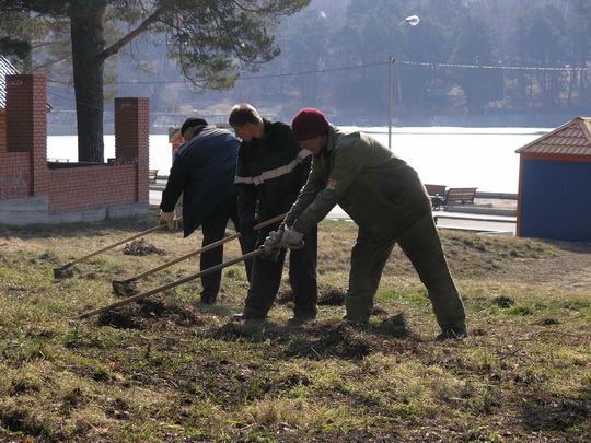 В преддверии Пасхи сотрудники ОАО «ПО Водоканал» вышли на традиционный субботник