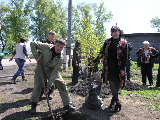 Прокопьевский Водоканал принял участие в едином дне посадки деревьев