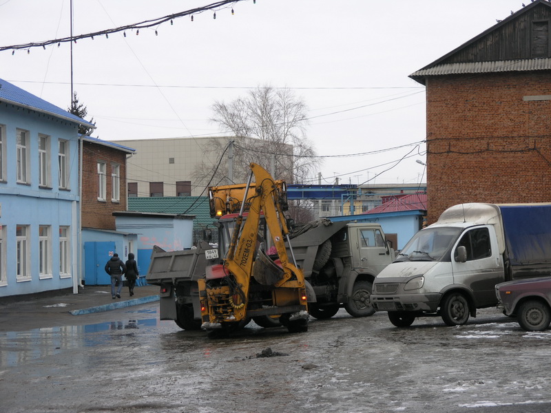 В субботнике по уборке снега принял участие Прокопьевский Водоканал