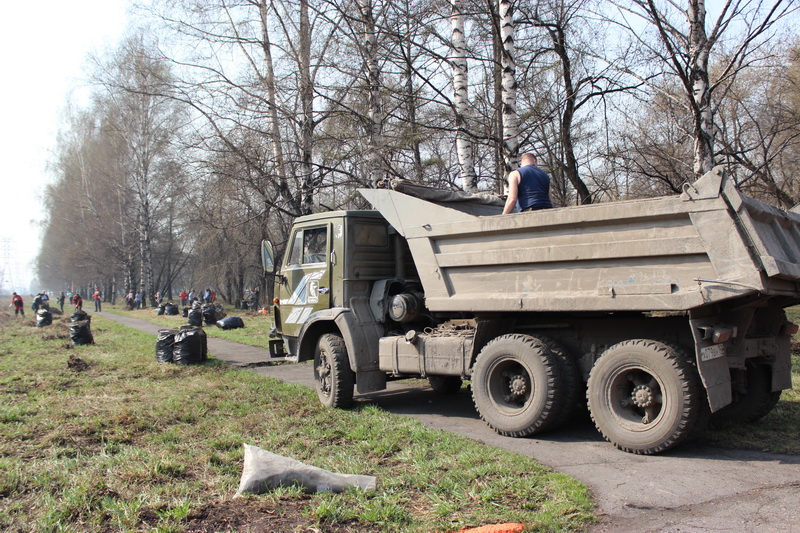 Коллектив АО «ПО Водоканал» принял участие во всероссийском экологическом субботнике